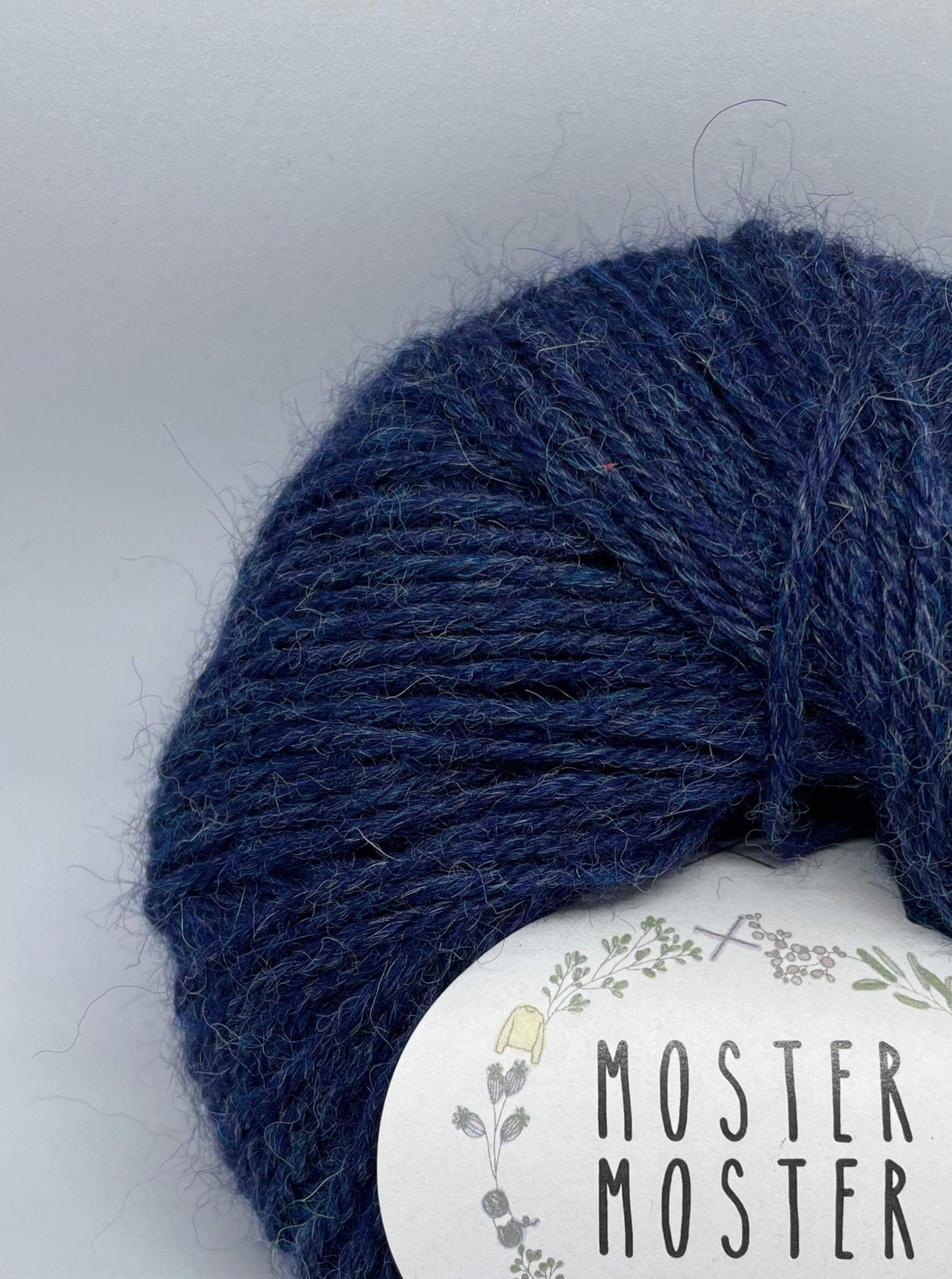 DEEP NAVY BLUE (THICK BABY ALPACA)